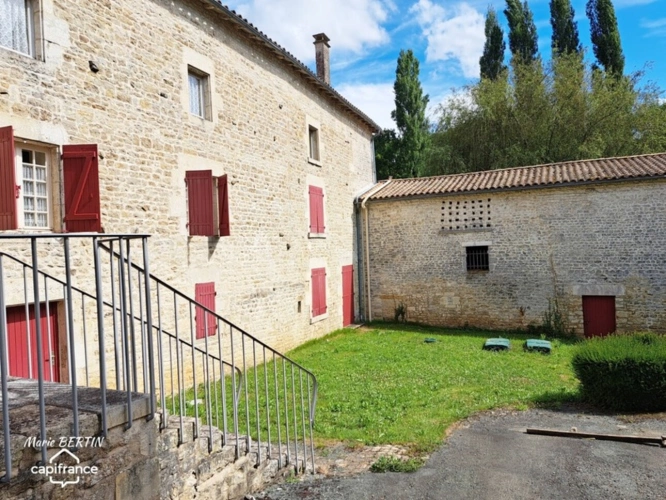 Photos 20 - Prestige - Propriété à vendre 11 pièces CELLES SUR BELLE (79)