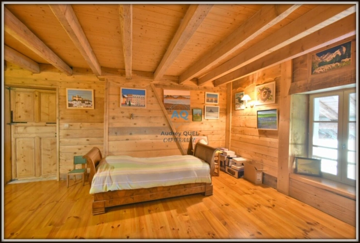 Photos 21 - Touristique - A vendre - Propriété - 340 m² (570 m² total) - 10 pièces - Le Poizat-Lalleyriat (01)