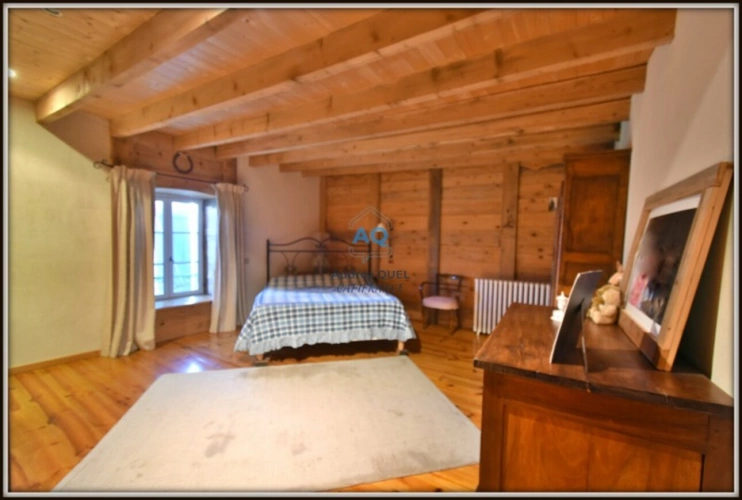 Photos 22 - Touristique - A vendre - Propriété - 340 m² (570 m² total) - 10 pièces - Le Poizat-Lalleyriat (01)