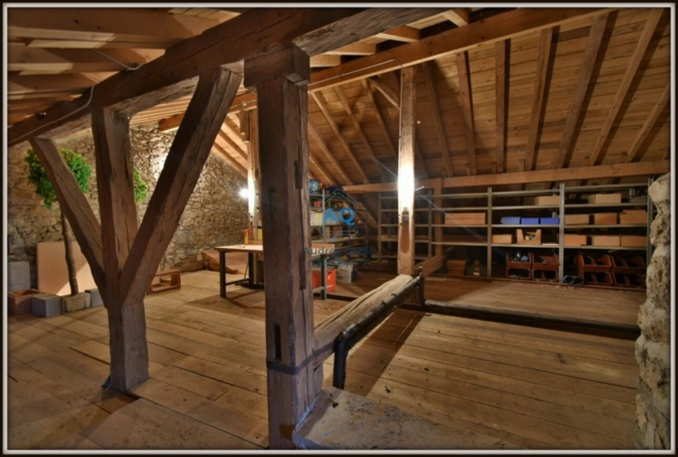 Photos 29 - Touristique - A vendre - Propriété - 340 m² (570 m² total) - 10 pièces - Le Poizat-Lalleyriat (01)
