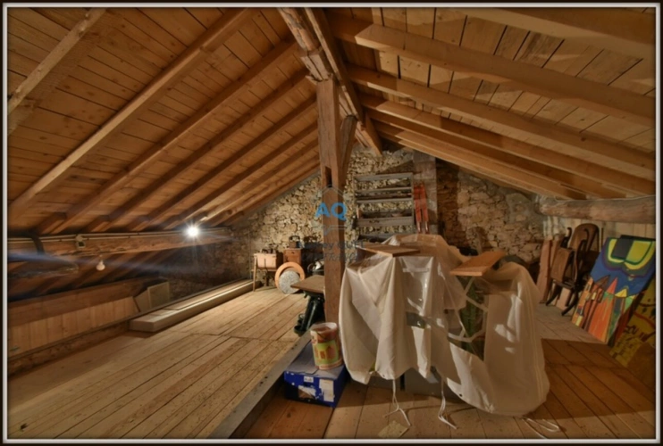 Photos 33 - Touristique - A vendre - Propriété - 340 m² (570 m² total) - 10 pièces - Le Poizat-Lalleyriat (01)