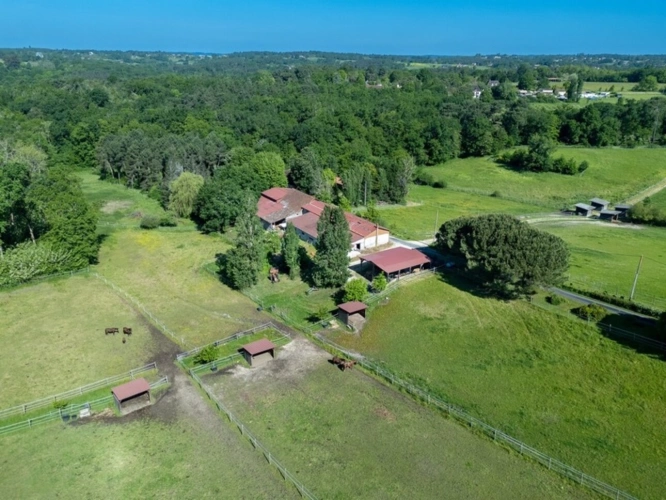 Photos 5 - Équestre - Dpt Dordogne (24), à vendre BERGERAC propriété P7 - terrain de 87000 m2