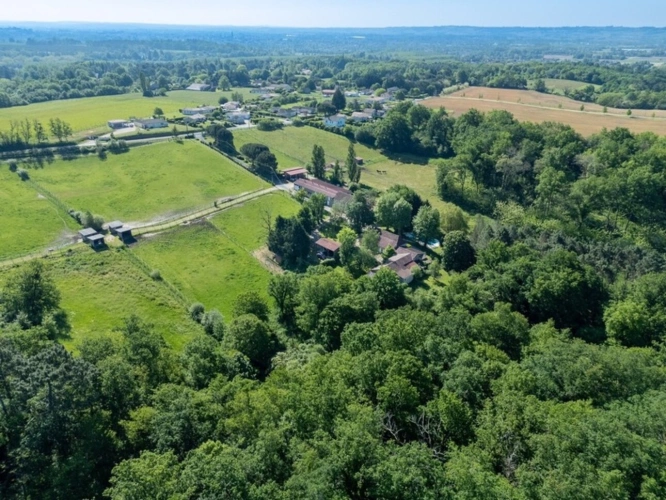 Photos 41 - Équestre - Dpt Dordogne (24), à vendre BERGERAC propriété P7 - terrain de 87000 m2