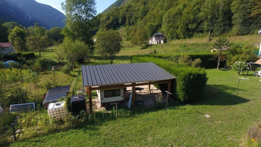 Photos 11 - Foncière - Terrain de loisir à vendre  CHALEY (01) 204 m² avec carport