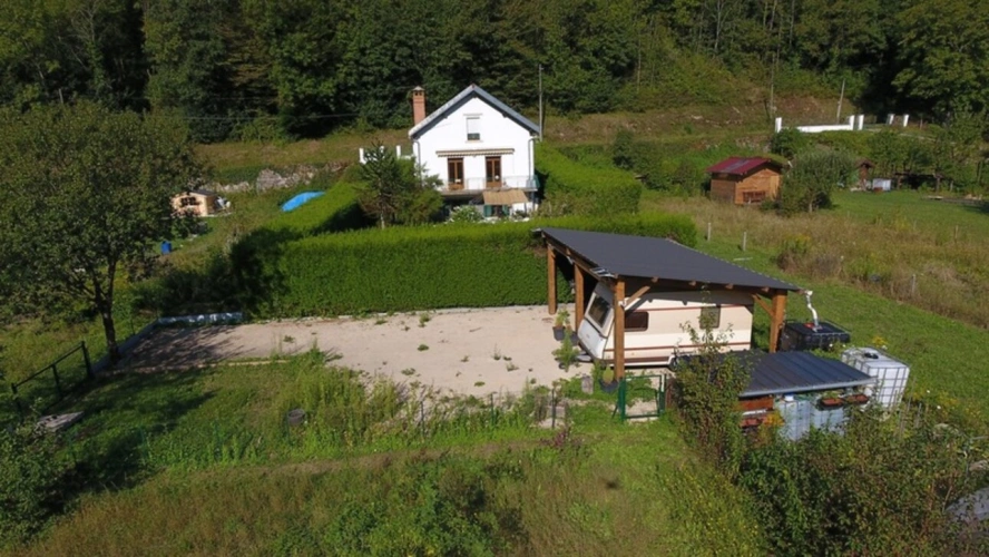 Photos 12 - Foncière - Terrain de loisir à vendre  CHALEY (01) 204 m² avec carport