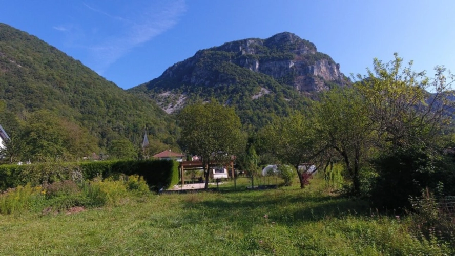 Photos 16 - Foncière - Terrain de loisir à vendre  CHALEY (01) 204 m² avec carport