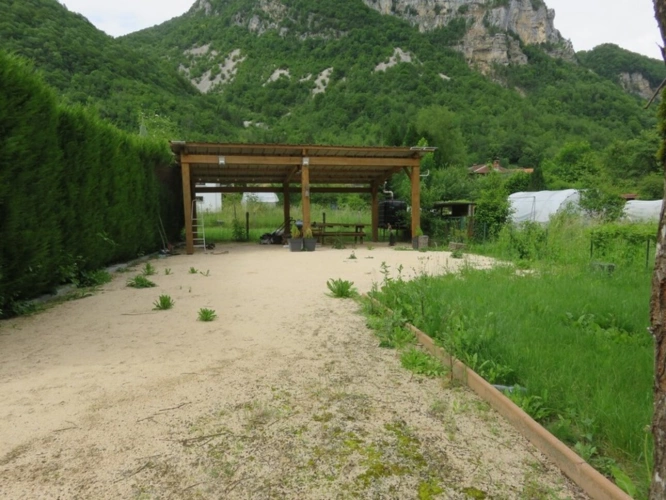 Photos 20 - Foncière - Terrain de loisir à vendre  CHALEY (01) 204 m² avec carport