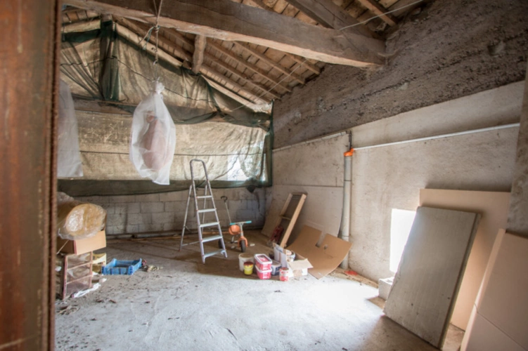 Photos 35 - Touristique - Dpt Rhône (69), à vendre AVEIZE,  Ferme, 4 chambres et nombreuses dépendances