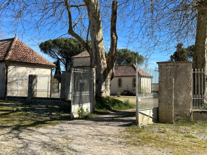 Photos 6 - Prestige - Elégant CHATEAU XIXs sur 70 ha, VUE PANORAMIQUE PYRÉNÉES, au bout d 'une allée,  Toulouse-Blagnac 1h30
