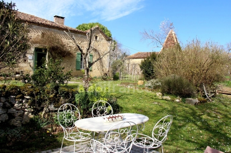 Photos 1 - Touristique - Charmante propriété rurale à vendre, dans un cadre bucolique et romantique, proche de SAINT CLAR (32)