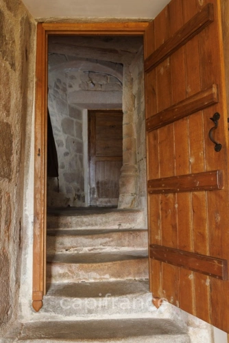 Photos 11 - Prestige - Propriété comprenant un château du 16eme siècle, une maison avec 3 chambres, un studio