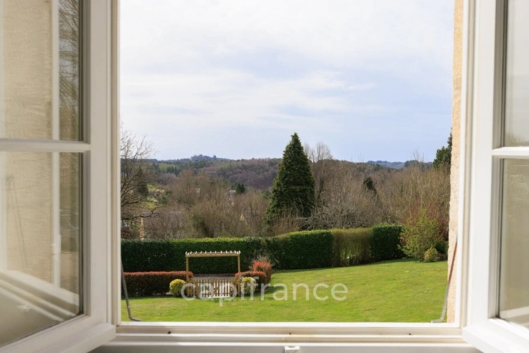 Photos 21 - Prestige - Propriété comprenant un château du 16eme siècle, une maison avec 3 chambres, un studio