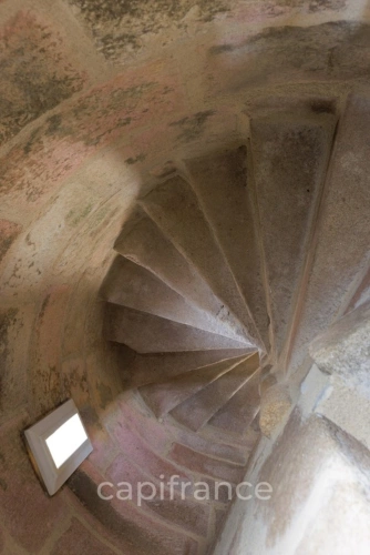 Photos 24 - Prestige - Propriété comprenant un château du 16eme siècle, une maison avec 3 chambres, un studio