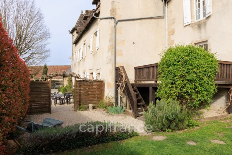 Photos 26 - Prestige - Propriété comprenant un château du 16eme siècle, une maison avec 3 chambres, un studio