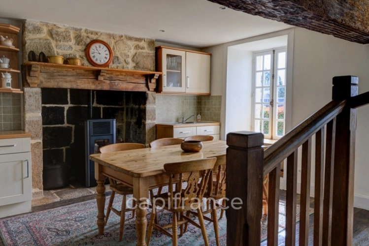 Photos 28 - Prestige - Propriété comprenant un château du 16eme siècle, une maison avec 3 chambres, un studio