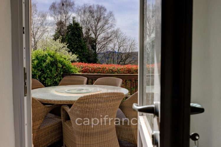 Photos 29 - Prestige - Propriété comprenant un château du 16eme siècle, une maison avec 3 chambres, un studio