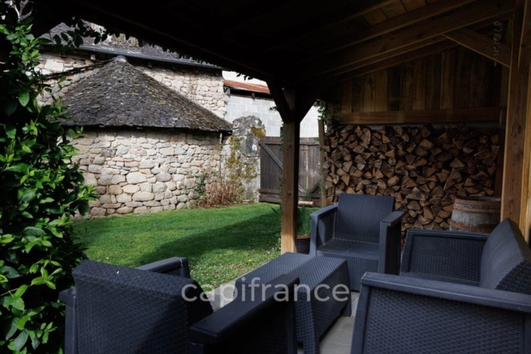 Photos 40 - Prestige - Propriété comprenant un château du 16eme siècle, une maison avec 3 chambres, un studio