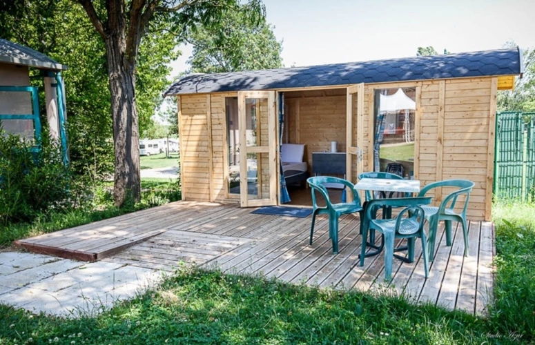Photos 3 - Touristique - Dpt Saône et Loire (71), à vendre TOURNUS Camping sur 1ha et demi à 550 000 €