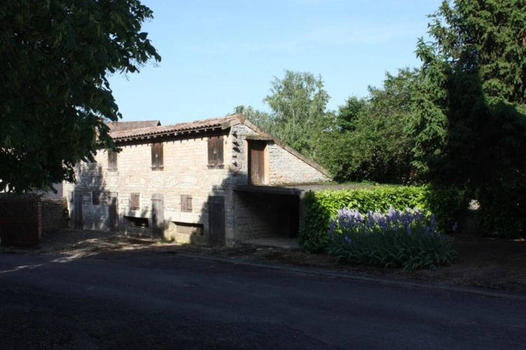 Photos 13 - Touristique - Dpt Saône et Loire (71), à vendre secteur Tournus Maison en pierre - ferme de maître sur environ 7 300 m2 de terrain à 490 000 €