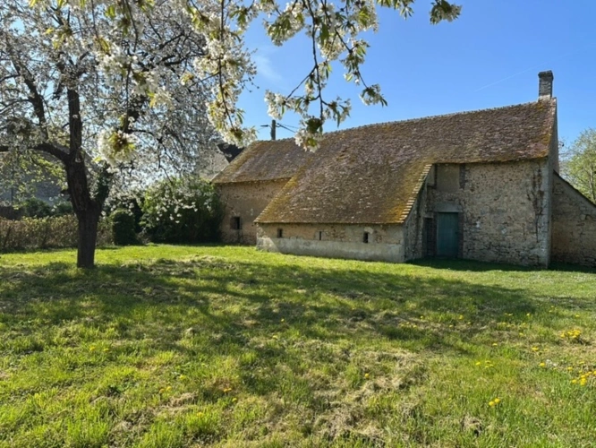 Photos 2 - Touristique - Ferrières proche à 3 mn - Corps de ferme de 4 bâtiments potentiel de 120 m2 environ sur Terrain de 1 427 M2