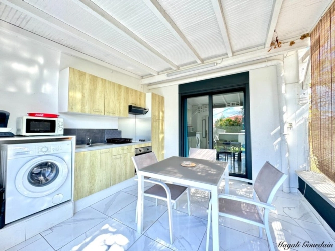 Photos 22 - Prestige - EN EXCLUSIVITE - A VENDRE - PROPRIETE D'EXCEPTION AVEC VUE MER ET POTENTIEL LOCATIF REMARQUABLE - SAINTE ANNE