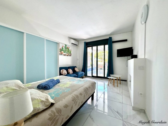 Photos 24 - Prestige - EN EXCLUSIVITE - A VENDRE - PROPRIETE D'EXCEPTION AVEC VUE MER ET POTENTIEL LOCATIF REMARQUABLE - SAINTE ANNE