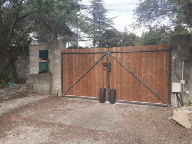 Photos 9 - Prestige - Proprieté à vendre 6 pièces NIMES (30)