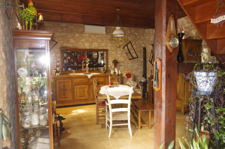 Photos 16 - Touristique - SAINT JEAN POUTGE, à vendre propriete de charme 8 pièces + potentiel gîtes indépendants sur 7.4 ha de terrain