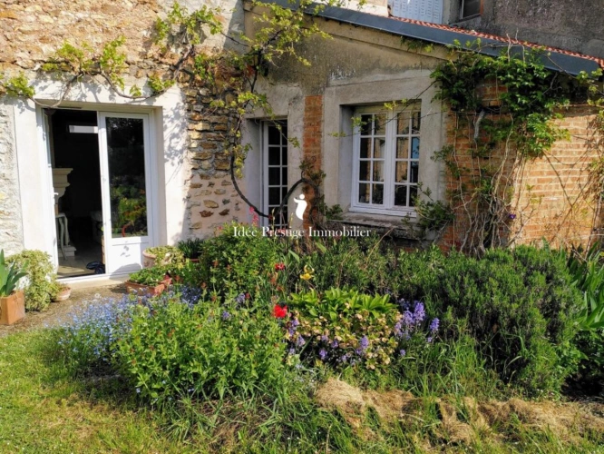 Photos 1 - Prestigious - Maison briarde