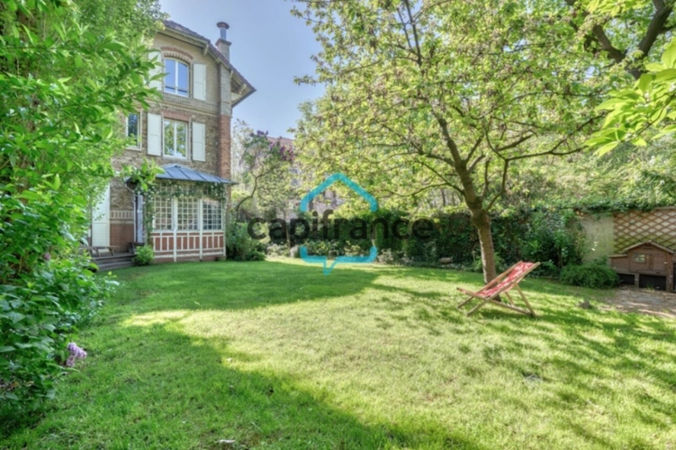 Photos 22 - Prestige - Demeure de charme, à vendre, 9 pièces NOGENT SUR MARNE (94), aux abords du Bois de Vincennes