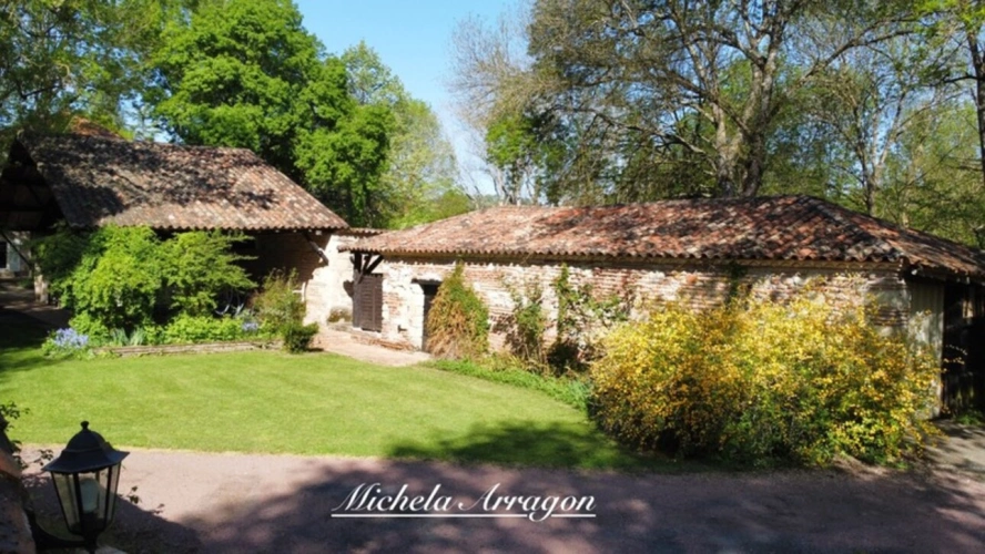 Photos 17 - Prestige - Dpt Lot et Garonne (47), à vendre PINEL HAUTERIVE propriete P6 de 240 m² - Terrain de 21 912,00 m²