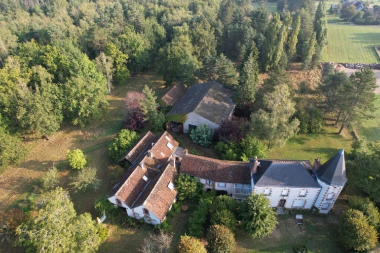 Photos 4 - Équestre - Propriété avec Deux Maisons et un Gîte sur 7,3 ha