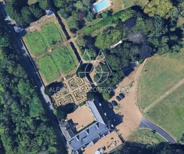 Photos 3 - Prestige - Château à 10 min de Tours de 500m2 sur un magnifique parc de 5ha