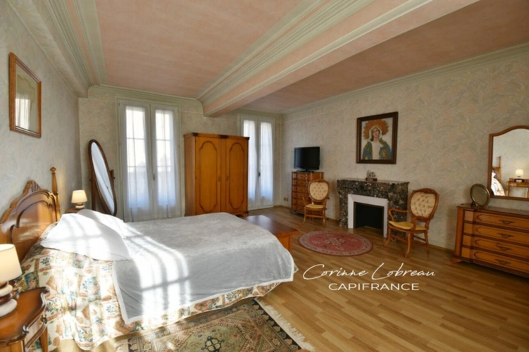 Photos 8 - Prestige - Propriété à vendre 14 pièces à LA ROCHE VINEUSE