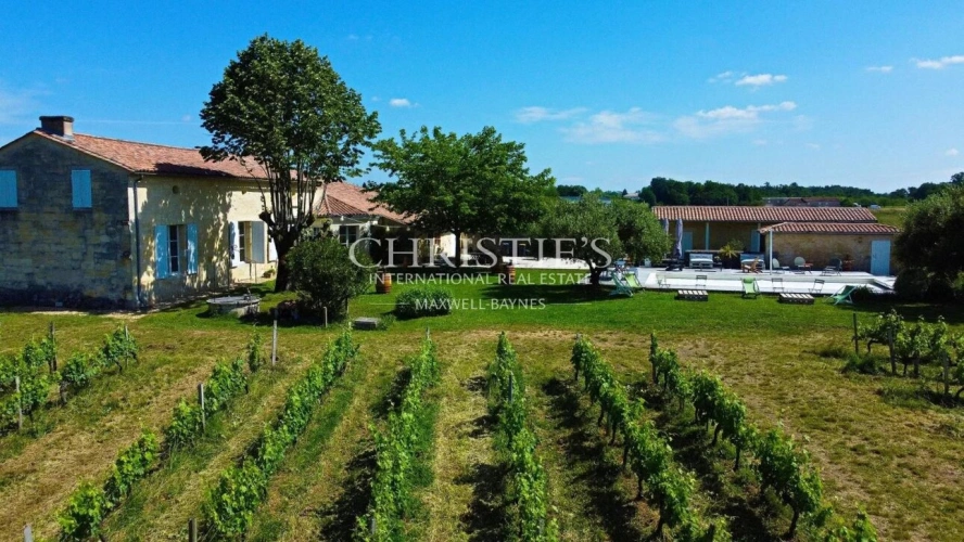 Photos 2 - Viticole - Sublime propriété viticole de 3.21 ha près de Bordeaux - Clé en main !