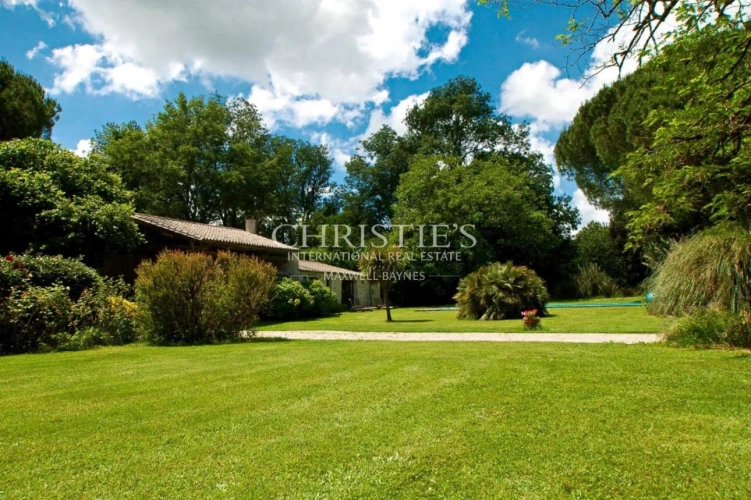 Photos 22 - Prestige - Charmante propriété dans le Médoc avec une maison principale, un gite, une annexe et une piscine