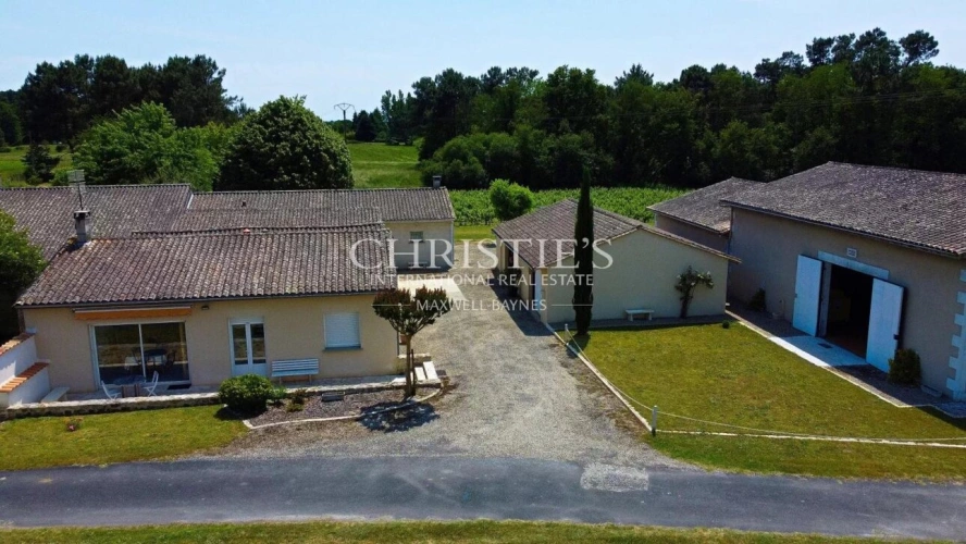 Photos 1 - Viticole - Charmante propriété d'agrément de 3 ha - 1.75 ha de vigne en AOC Côtes de Bordeaux