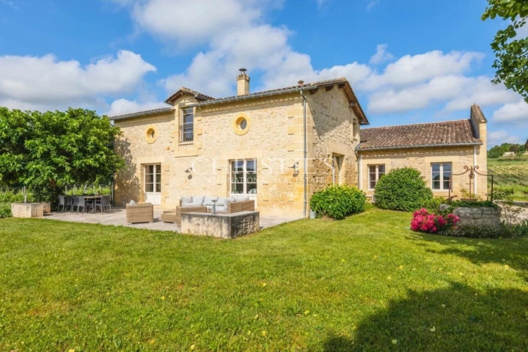 Photos 4 - Viticole - Deux maisons en pierre entièrement rénovées avec dépendances et petit vignoble à 15 min de Saint-Emilion