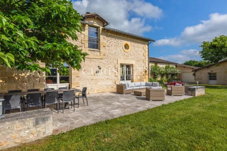 Photos 31 - Viticole - Deux maisons en pierre entièrement rénovées avec dépendances et petit vignoble à 15 min de Saint-Emilion