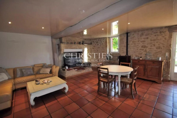 Photos 9 - Viticole - A vendre propriété viticole de 26 ha – Très bien entretenue – Clé en main !