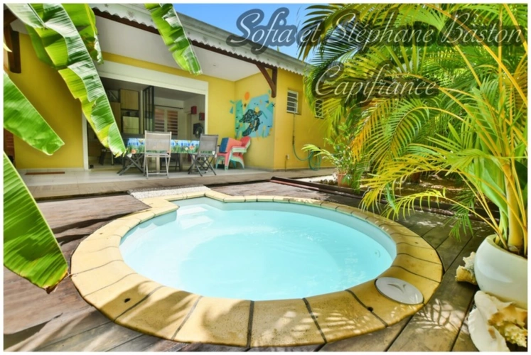 Photos 1 - Prestige - Les Trois-Îlets – À vendre – 3 villas avec piscines – 200 m plage – 187 m² Hab. – Terrain 781 m² (972)