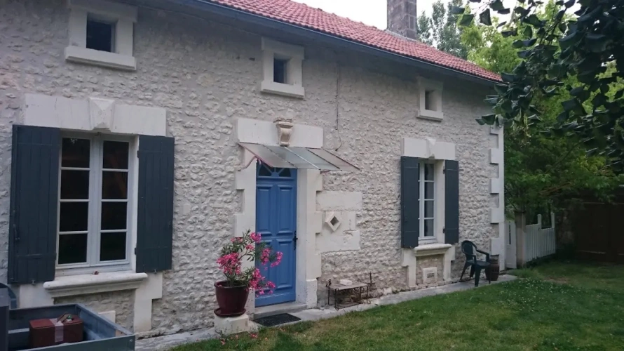 Photos 5 - Agricole - jolie maison avec batiments et 9500 m2 terrain boisé