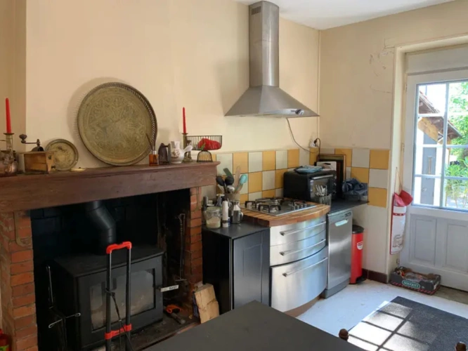 Photos 11 - Agricole - jolie maison avec batiments et 9500 m2 terrain boisé
