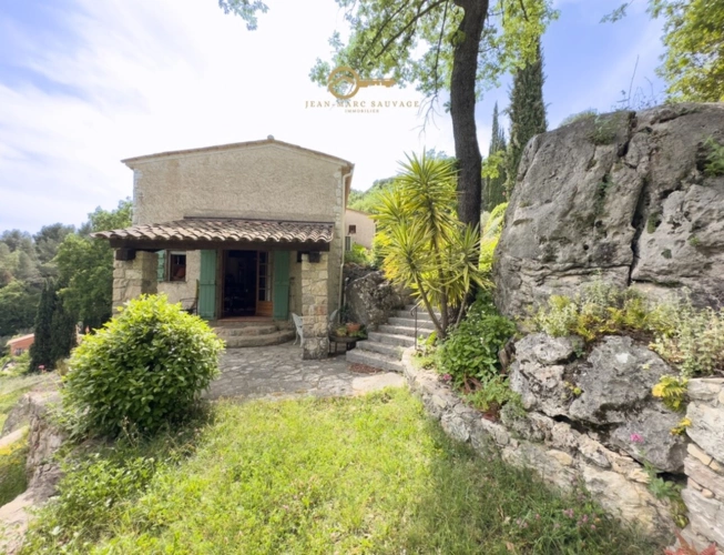 Photos 5 - Touristique - Propriété de charme avec vue – 2,3 hectares de terrain – Appartement indépendant – Fayence