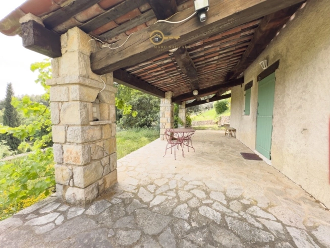 Photos 9 - Touristique - Propriété de charme avec vue – 2,3 hectares de terrain – Appartement indépendant – Fayence