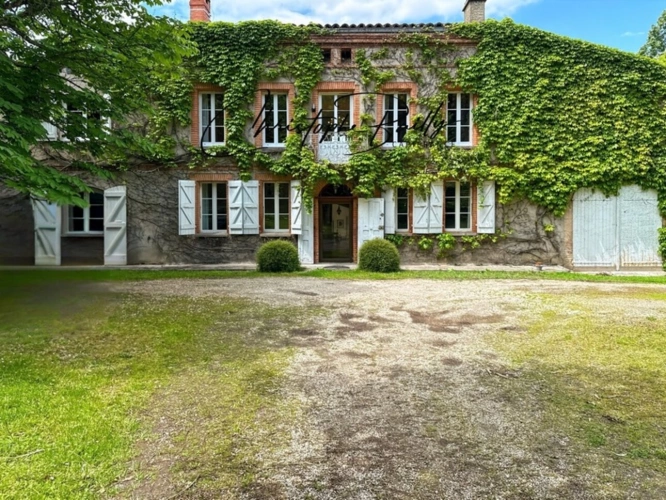 Photos 1 - Équestre - Maison de maître du XVIIIe siècle – Parc arboré de 1,5 hectare – Montastruc-la-Conseillère (31380)