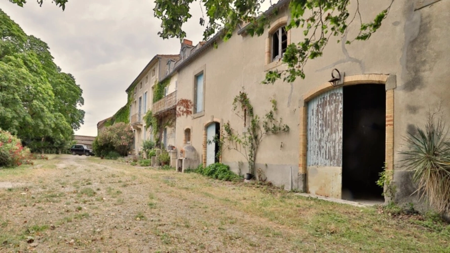 Photos 6 - Tourist - Property for sale 32 rooms near CARCASSONNE (11) 2 dwellings 522m2 + park 2.82 hectares + outbuildin