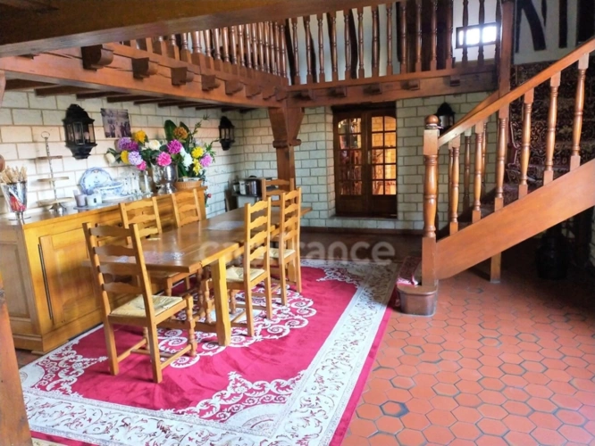 Photos 4 - Prestige - Belle et Authentique Propriété Normande, avec travaux, 330 000 €, 9 pièces sur environ 1400 m², avec dépendances