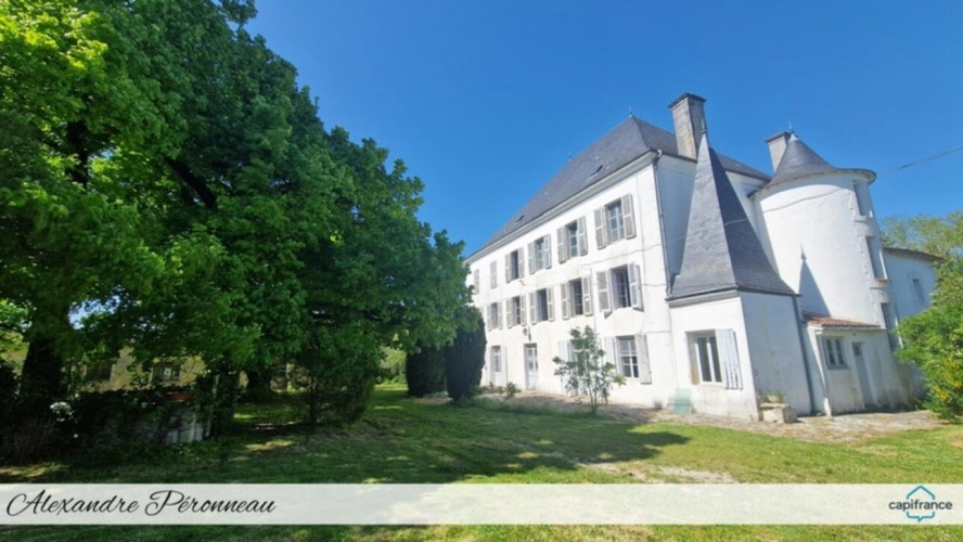 Photos 1 - Équestre - ENSEMBLE IMMOBILIER avec MANOIR 19éme, maison, gites et dépendances
