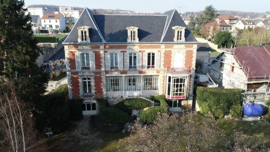 Photos 11 - Prestigious - Department Aisne (02), CHATEAU THIERRY center, 1850 residence of 600 m² of living space and enclosed